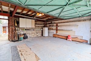 Treble Garage - click for photo gallery